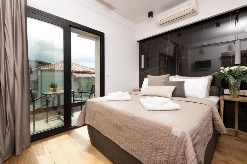 Двухместный номер Comfort c 1 комнатой с балконом двуспальная кровать
