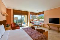 Двухместный люкс Ishtar Honeymoon с балконом двуспальная кровать