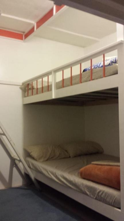Кровать в общем номере