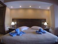 Двухместный полулюкс с панорамным видом двуспальная кровать