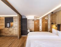 Двухместный люкс с балконом двуспальная кровать