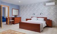 Двухместный люкс с 2 комнатами (двуспальная кровать) (тип кровати может измениться)