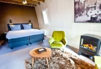 Двухместные дизайнерские апартаменты Loft двуспальная кровать