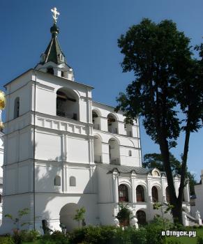 Звонница Ипатьевского монастыря