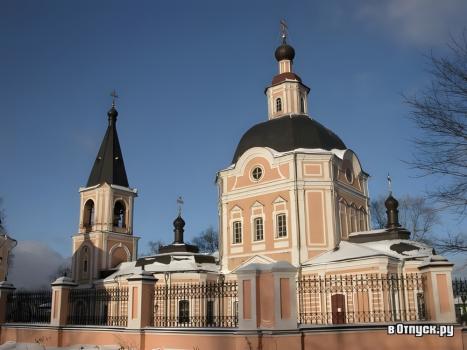 Успенская церковь в Сергиевом Посаде	