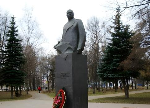 Памятник маршалу Фёдору Толбухину