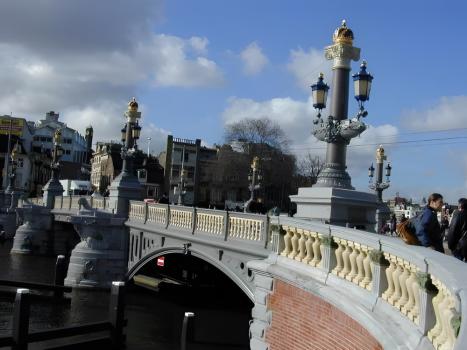 Синий мост в Амстердаме