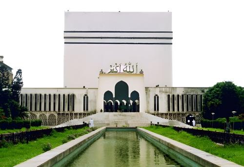 Национальная мечеть Байтул Мукаррам